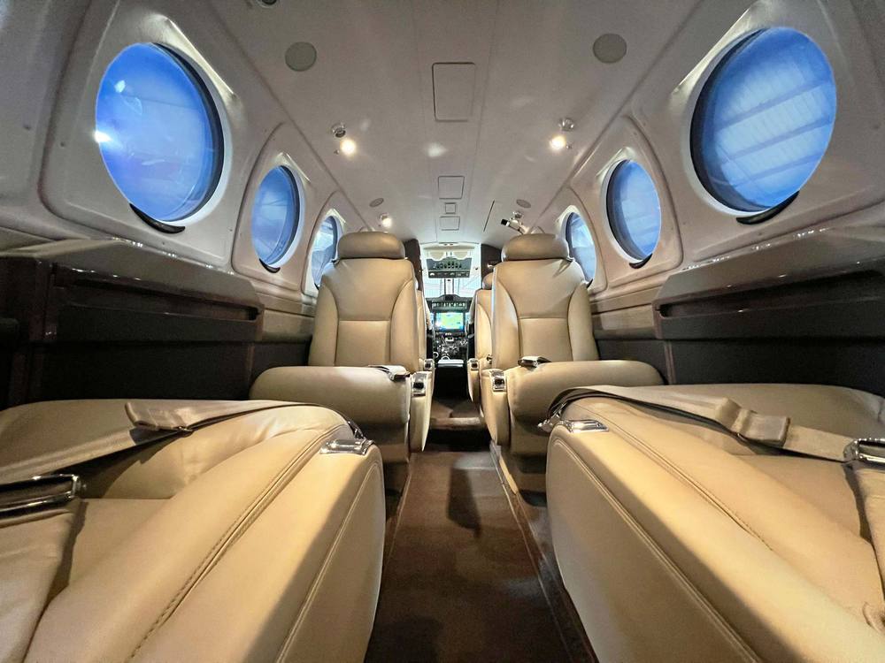 Aft cabin view